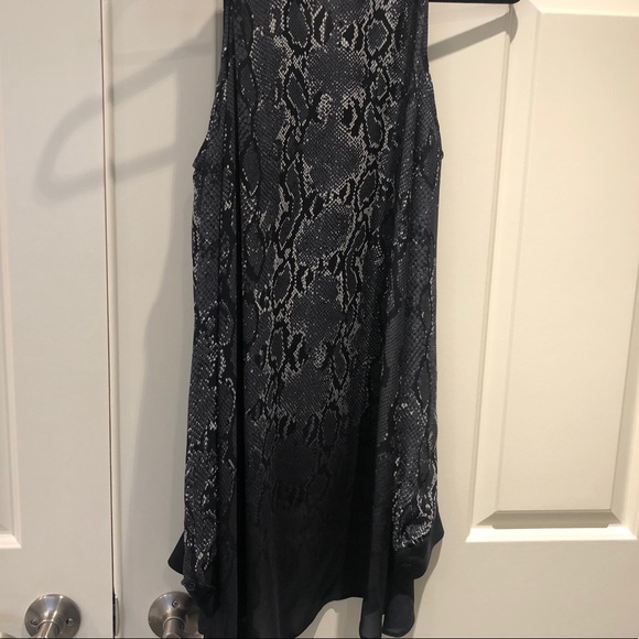 Parker snake ombré cold shoulder tunic - Picture 6 of 9